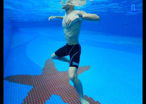 Khóa Dạy Học Đứng Nước - Dạy Bơi Cơ Bản Quận 2 | CLB Sala Team Quận 2